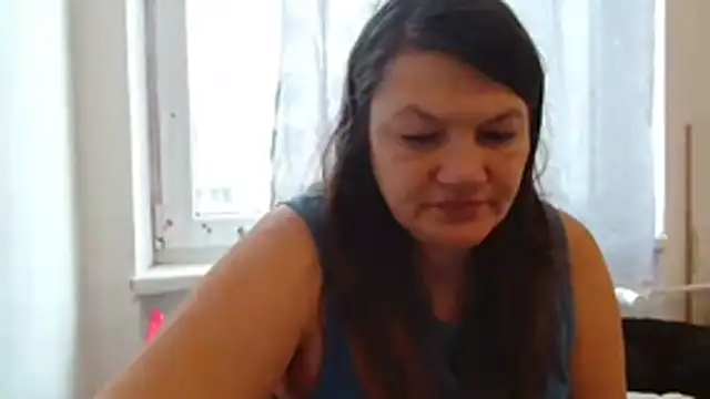 Snapshot of Lucinka1 chatting on February 2026 09:52:01 AM Lucinka1 online show from February 2026 09:52:01 AM