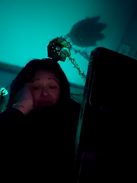 sweetkitty111 online show from October 2025 06:50:02 AM