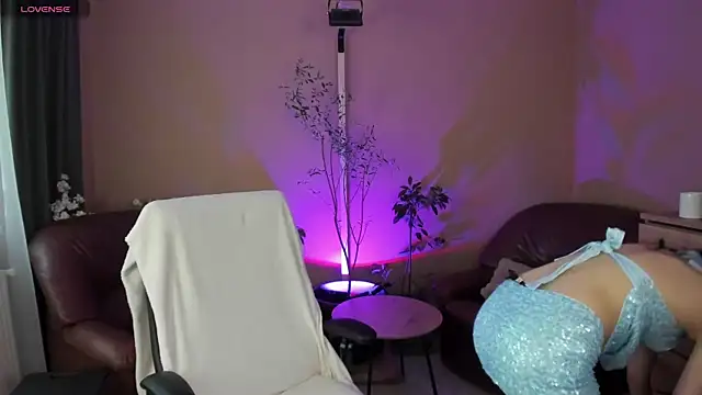 KaylaLaine online show from June 2026 06:52:02 AM