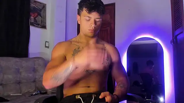 Dominic Biker   online show from May 2026 07:02:02 AM