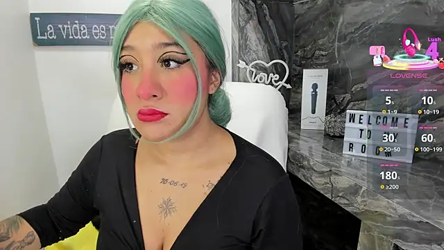 miss danika online show from November 2025 10:59:01 AM