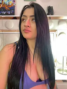 lucianaroy online show from January 2025 11:55:02 PM