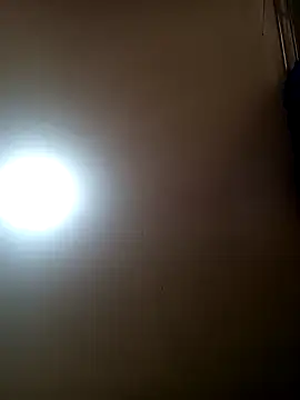 Snapshot of TrainedFinder5 chatting on November 2025 10:10:02 PM TrainedFinder5 online show from November 2025 10:10:02 PM