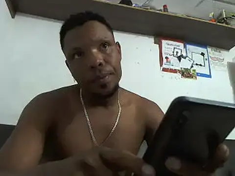 hugo3918  online show from January 2025 03:10:01 PM