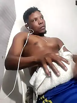 hugo3918  online show from February 2026 02:04:01 AM