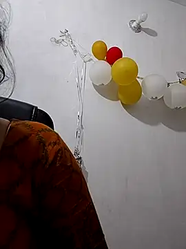 Snapshot of Ritusri_Dotta chatting on February 2025 07:17:02 PM Ritusri Dotta online show from February 2025 07:17:02 PM