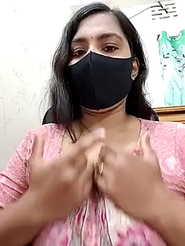 Snapshot of Ritusri_Dotta chatting on April 2026 06:28:01 PM Ritusri Dotta online show from April 2026 06:28:01 PM