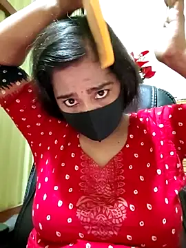 Snapshot of Ritusri_Dotta chatting on May 2026 06:07:02 PM Ritusri Dotta online show from May 2026 06:07:02 PM