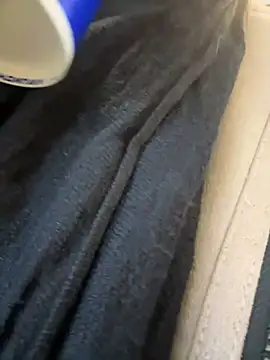 Snapshot of LikaCat chatting on December 2024 07:18:01 AM LikaCat online show from December 2024 07:18:01 AM