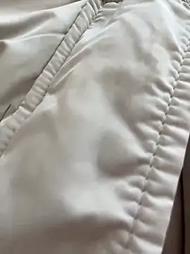 Snapshot of LikaCat chatting on January 2025 07:07:01 AM LikaCat online show from January 2025 07:07:01 AM