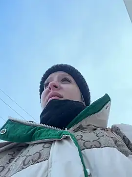 Snapshot of LikaCat chatting on January 2025 07:17:02 AM LikaCat online show from January 2025 07:17:02 AM