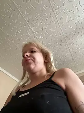 Snapshot of LikaCat chatting on March 2025 02:03:02 AM LikaCat online show from March 2025 02:03:02 AM