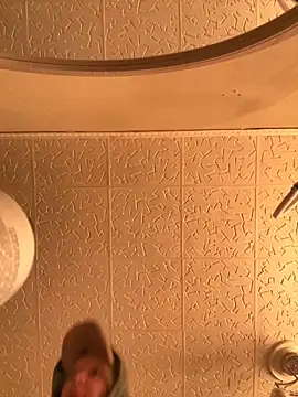 Snapshot of LikaCat chatting on October 2025 03:20:02 AM LikaCat online show from October 2025 03:20:02 AM