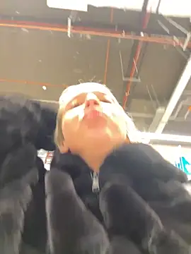 Snapshot of LikaCat chatting on October 2025 03:51:02 AM LikaCat online show from October 2025 03:51:02 AM