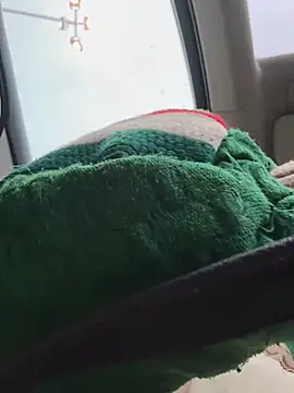 Snapshot of LikaCat chatting on October 2025 01:53:02 AM LikaCat online show from October 2025 01:53:02 AM