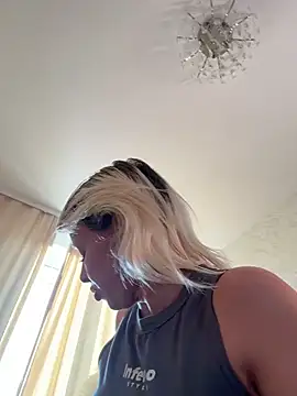 LikaCat online show from February 2026 03:13:02 AM