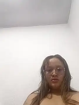 lucyy06 online show from May 2026 04:21:02 AM