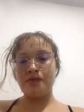 lucyy06 online show from May 2026 03:58:01 AM