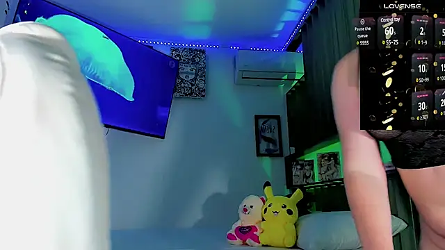 Ashlycuute online show from March 2025 11:42:02 AM