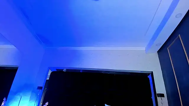 NikkySmiith online show from February 2025 10:20:01 PM