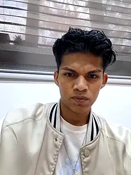 Cherryartemissy online show from March 2026 11:54:01 PM