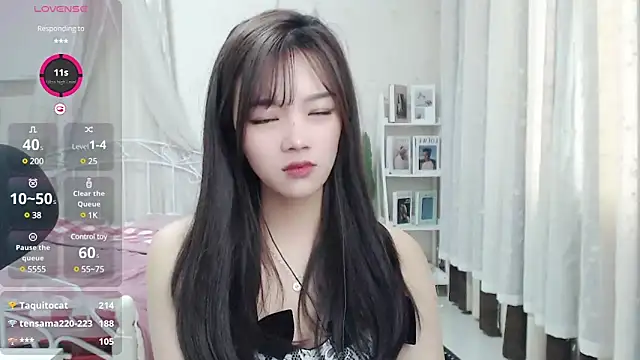 Snapshot of Jenny-Z chatting on February 2025 05:15:01 AM Jenny-Z online show from February 2025 05:15:01 AM