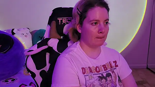 Snapshot of InternetFairy_XO chatting on December 2024 11:01:02 PM InternetFairy XO online show from December 2024 11:01:02 PM