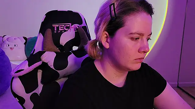 Snapshot of InternetFairy_XO chatting on December 2024 03:09:02 PM InternetFairy XO online show from December 2024 03:09:02 PM