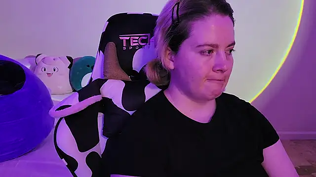 Snapshot of InternetFairy_XO chatting on December 2024 06:15:02 PM InternetFairy XO online show from December 2024 06:15:02 PM