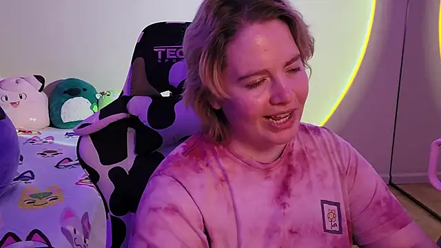 Snapshot of InternetFairy_XO chatting on January 2025 11:38:01 AM InternetFairy XO online show from January 2025 11:38:01 AM