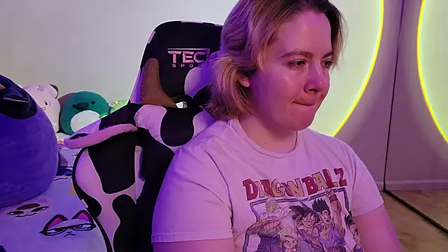 Snapshot of InternetFairy_XO chatting on January 2025 11:22:01 AM InternetFairy XO online show from January 2025 11:22:01 AM