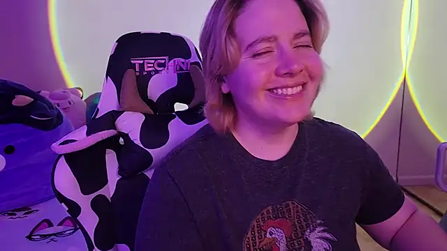 Snapshot of InternetFairy_XO chatting on January 2025 04:26:01 AM InternetFairy XO online show from January 2025 04:26:01 AM