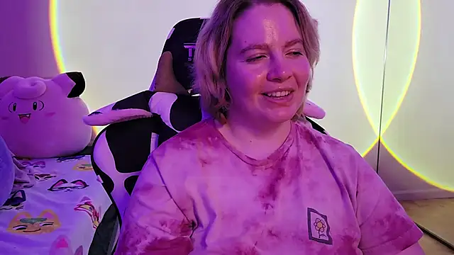 Snapshot of InternetFairy_XO chatting on February 2025 11:32:02 AM InternetFairy XO online show from February 2025 11:32:02 AM