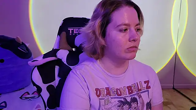 Snapshot of InternetFairy_XO chatting on February 2025 05:46:02 AM InternetFairy XO online show from February 2025 05:46:02 AM