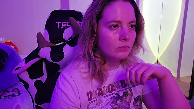 Snapshot of InternetFairy_XO chatting on October 2025 04:13:01 AM InternetFairy XO online show from October 2025 04:13:01 AM