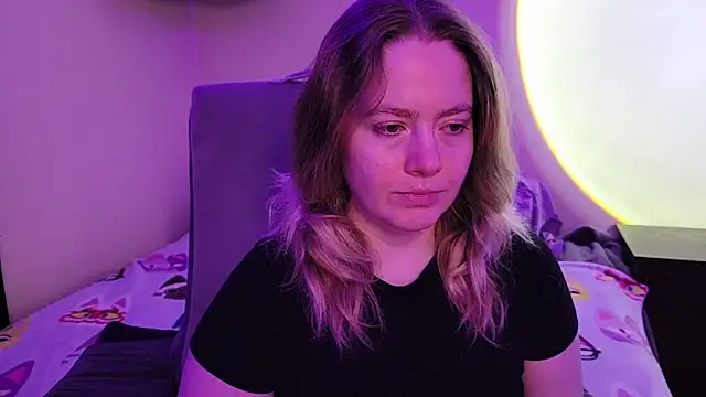 Snapshot of InternetFairy_XO chatting on January 2026 04:27:01 AM InternetFairy XO online show from January 2026 04:27:01 AM