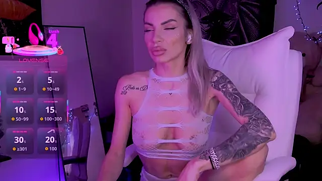 LusciousAlice online show from April 2026 09:34:01 PM