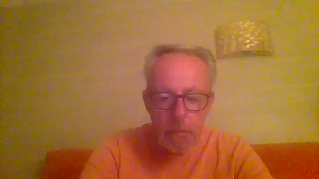 tuggy59 online show from May 2026 04:40:01 AM