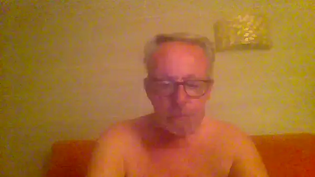 tuggy59 online show from May 2026 04:50:01 AM