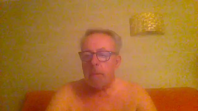 tuggy59 online show from May 2026 04:08:02 AM