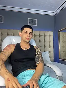 Snapshot of Alex_cute77 chatting on September 2025 12:50:02 PM Alex cute77 online show from September 2025 12:50:02 PM