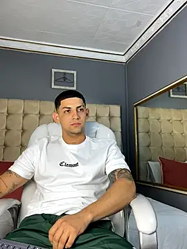 Snapshot of Alex_cute77 chatting on September 2025 11:03:01 AM Alex cute77 online show from September 2025 11:03:01 AM