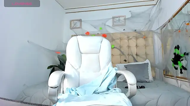 Snapshot of Alex_cute77 chatting on November 2025 11:00:01 AM Alex cute77 online show from November 2025 11:00:01 AM