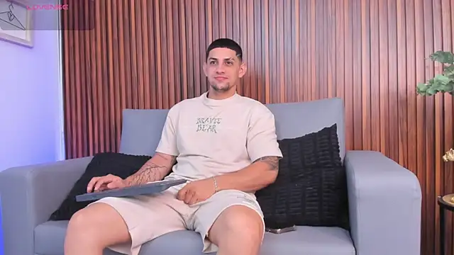 Snapshot of Alex_cute77 chatting on March 2026 11:49:01 AM Alex cute77 online show from March 2026 11:49:01 AM