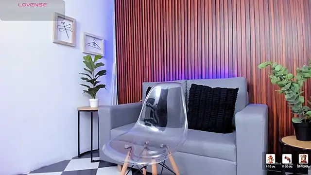 Snapshot of Alex_cute77 chatting on April 2026 12:06:02 PM Alex cute77 online show from April 2026 12:06:02 PM