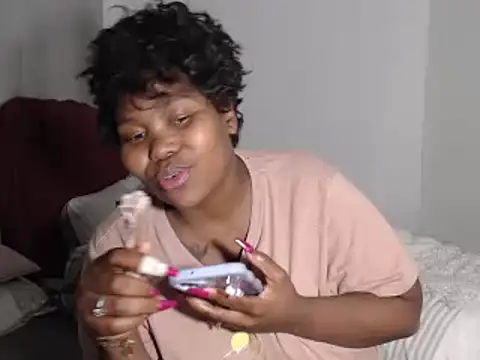 Real1SweetQueen online show from October 2025 07:56:02 PM