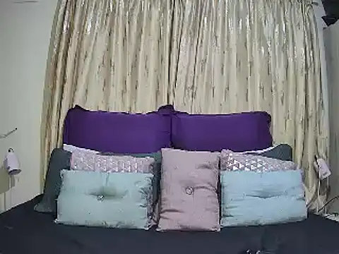 Real1SweetQueen online show from April 2026 06:01:02 PM