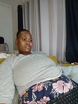Real1SweetQueen online show from July 2026 03:21:02 PM