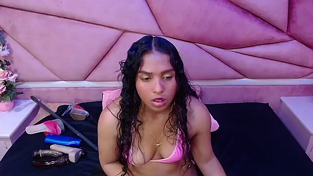 Snapshot of AnalNaugthy chatting on February 2025 02:43:01 PM AnalNaugthy online show from February 2025 02:43:01 PM