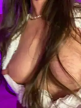 Snapshot of karrola chatting on January 2025 10:23:01 PM karrola online show from January 2025 10:23:01 PM